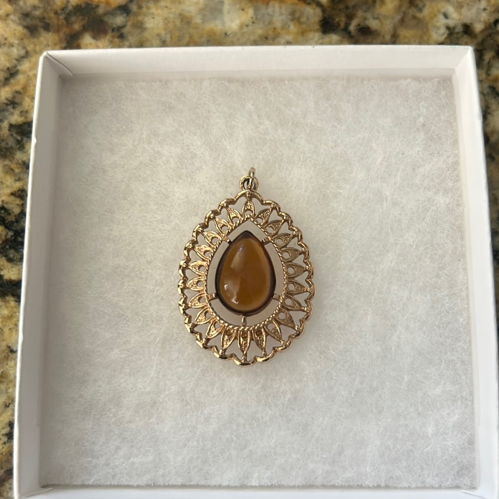 Sarah Coventry Tear Drop and Amber Glass Pendant in Gold